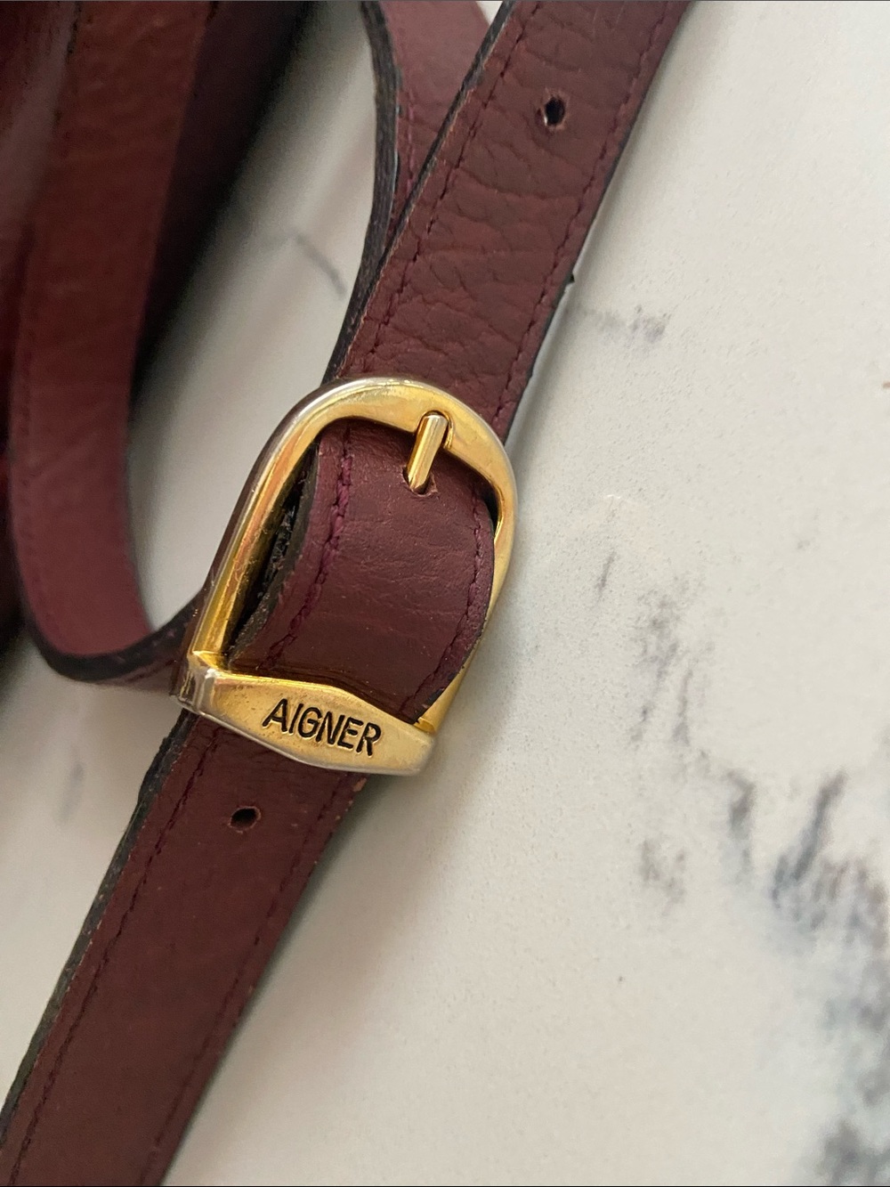 Vintage Etienne Aigner Burgundy Leather Crossbody Bag Horsebit Medallion Purse - Picture 3 of 16